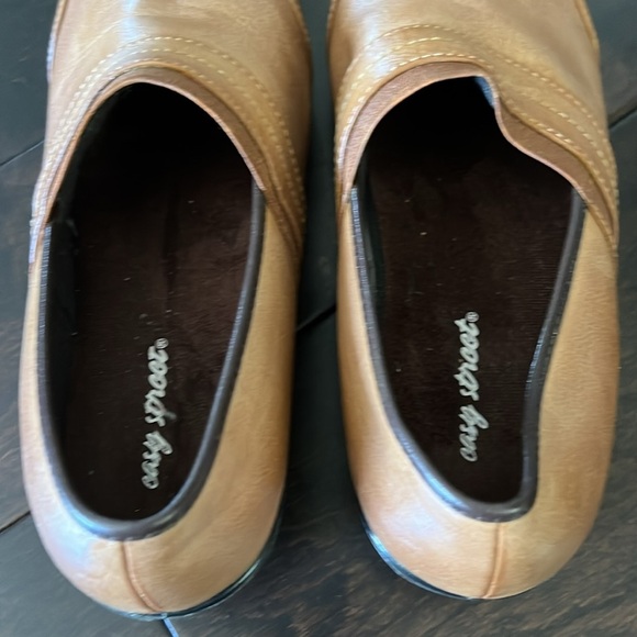Easy street slip resistant brown slip on 9 - Picture 7 of 11